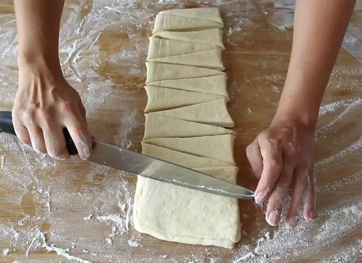 6. Croissant - Clasicul cultivat acasă