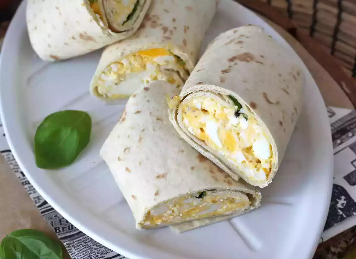 2. Wrap cu ou moale și feta