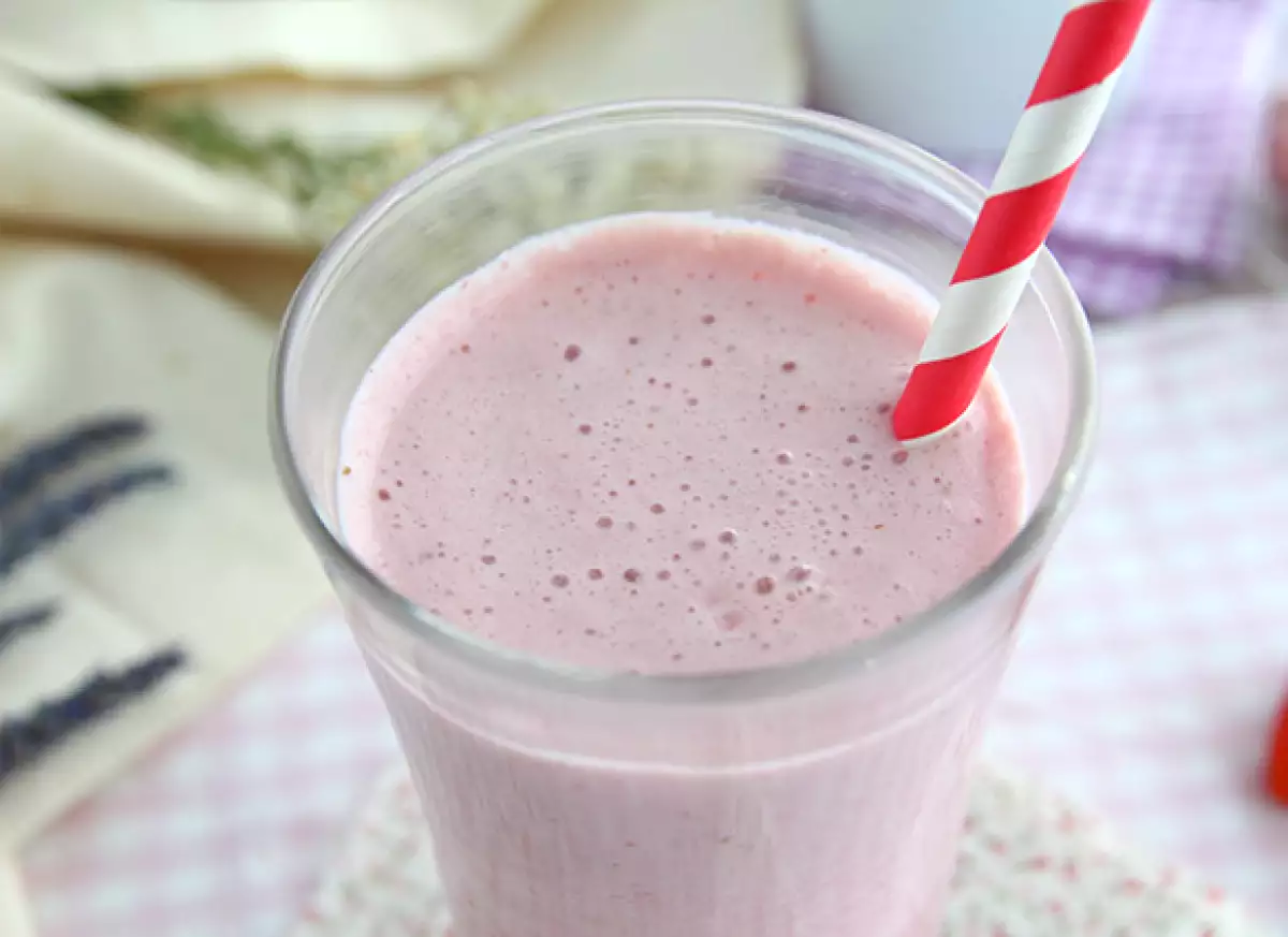 Shake cu cremă de căpșuni