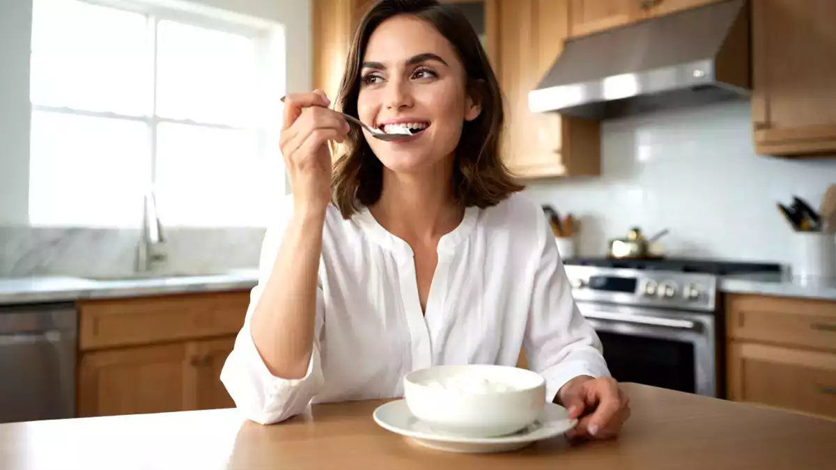 Ce se întâmplă cu corpul tău atunci când mănânci iaurt în fiecare zi