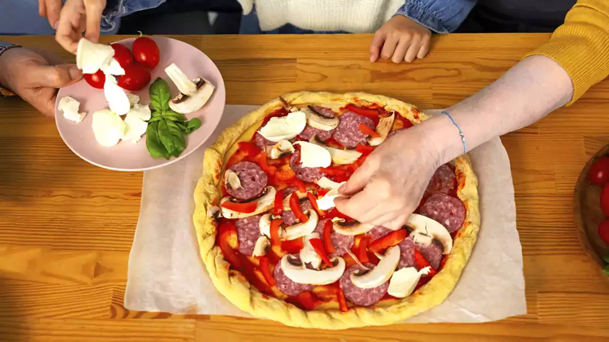 14 sfaturi pentru a evita să dai faliment mâncând dacă ești student universitar