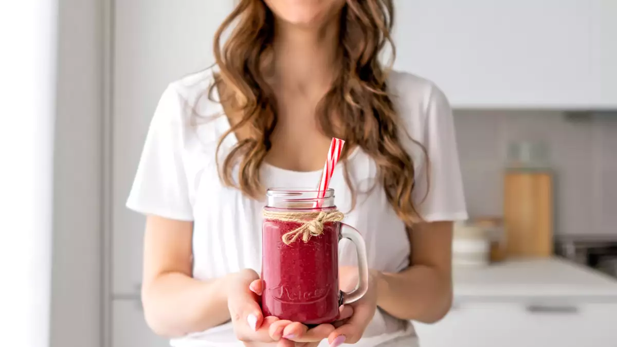 Smoothie-ul pare sănătos, dar te lasă flămând? 4 lucruri de verificat