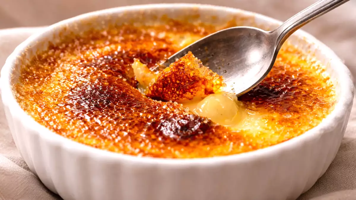 7 dulciuri franțuzești pe care ar trebui să le încerci cel puțin o dată în viață și rețetele lor cele mai clasice