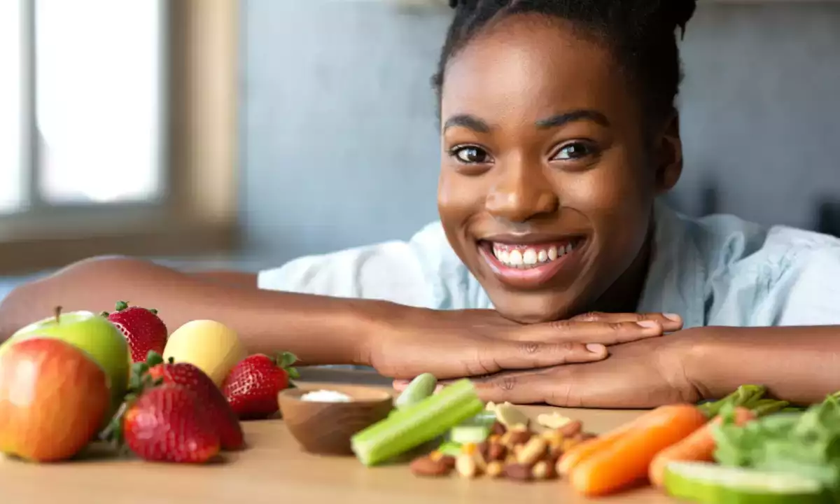 10 alimente pentru dinți mai albi: ce să mănânci cu adevărat