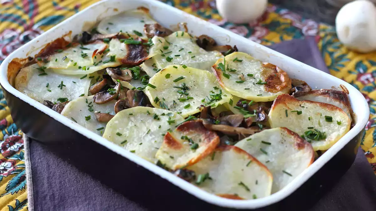 8 cartofi gratinați care rezolvă orice masă a săptămânii în cuptor, Air Fryer și cu cartofi dulci