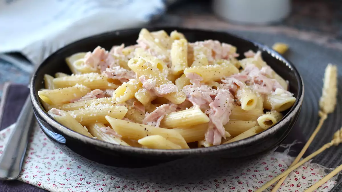 8 rețete salvatoare pentru studenți: ce să gătești când cămara și frigiderul sunt aproape goale?