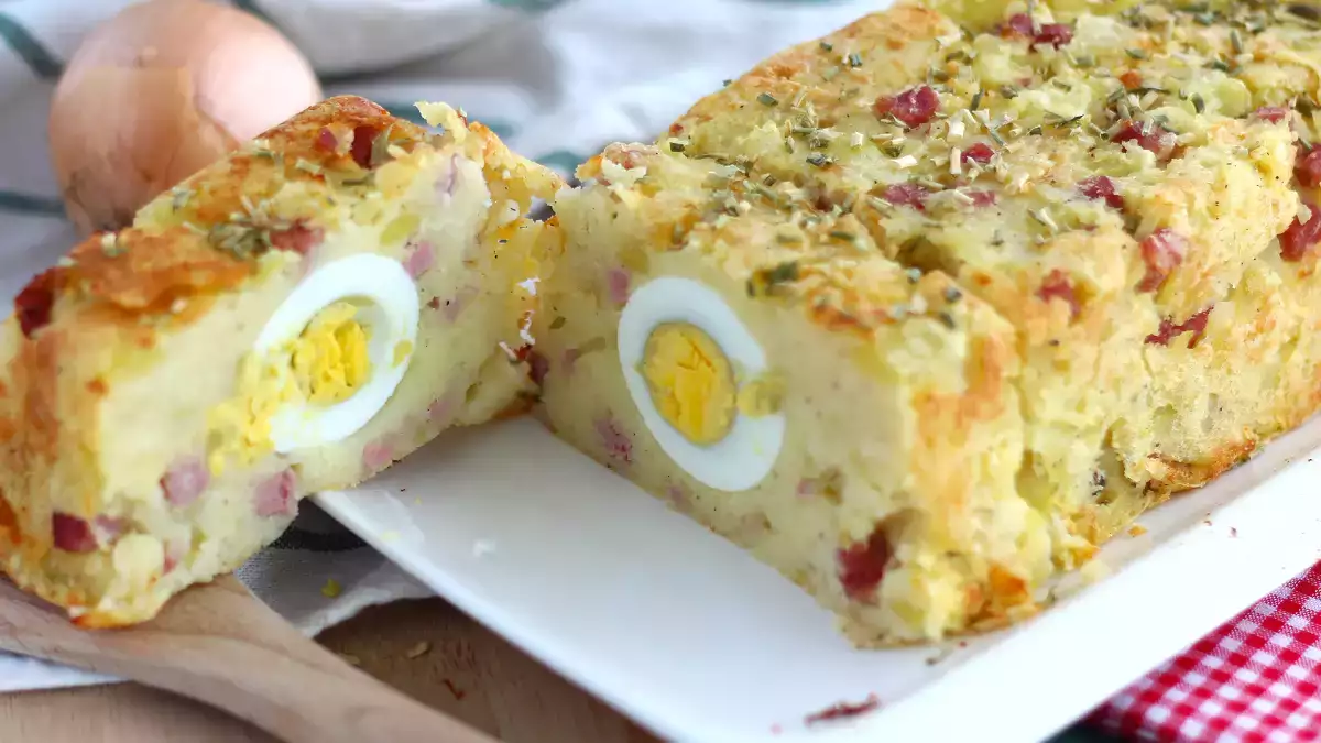 Îl tai și apare un ou înăuntru: 5 rețete savuroase care te vor surprinde de Paște