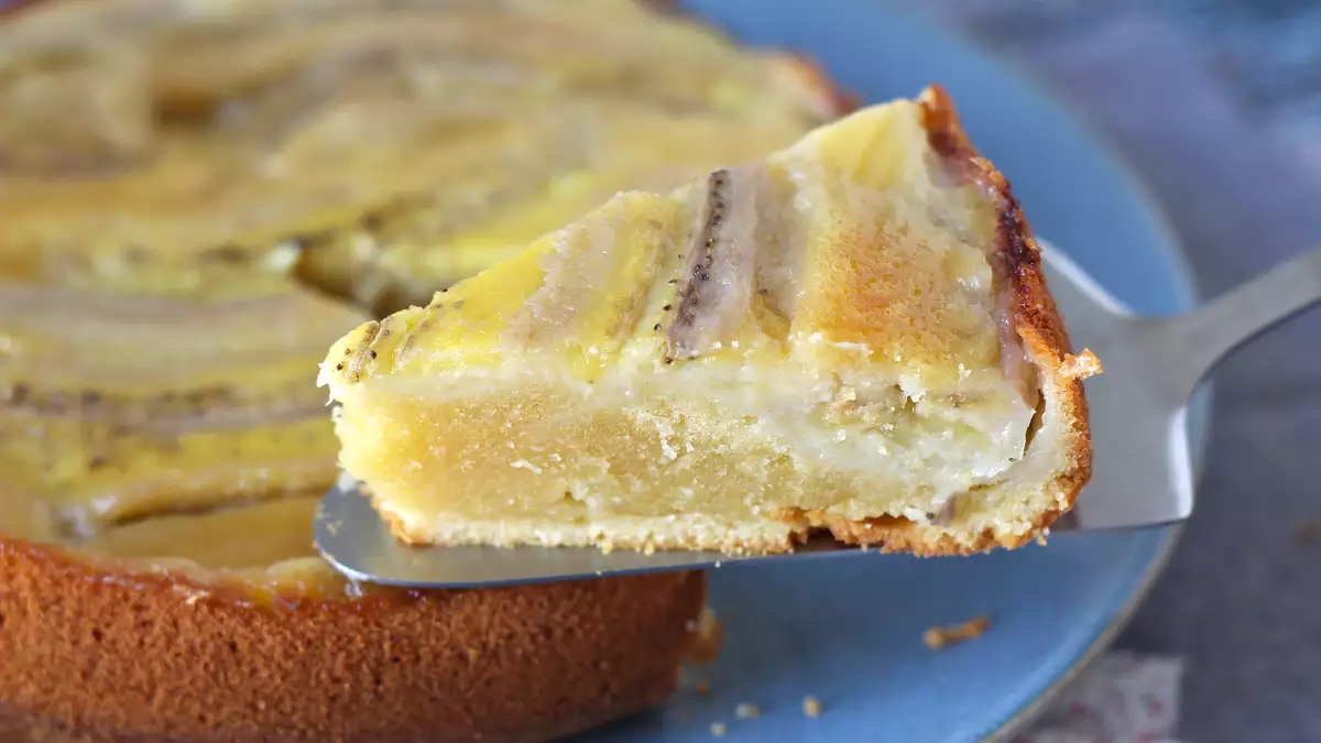 10 prăjituri cu banane atât de delicioase încât mirosul lor care iese din cuptor promite o cafea de neuitat după-amiază