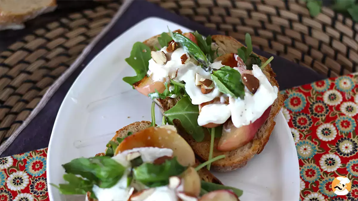 Cauți idei pentru sandvișuri brunch, covrigi și pâine prăjită? Iată 14 rețete care să vă inspire!