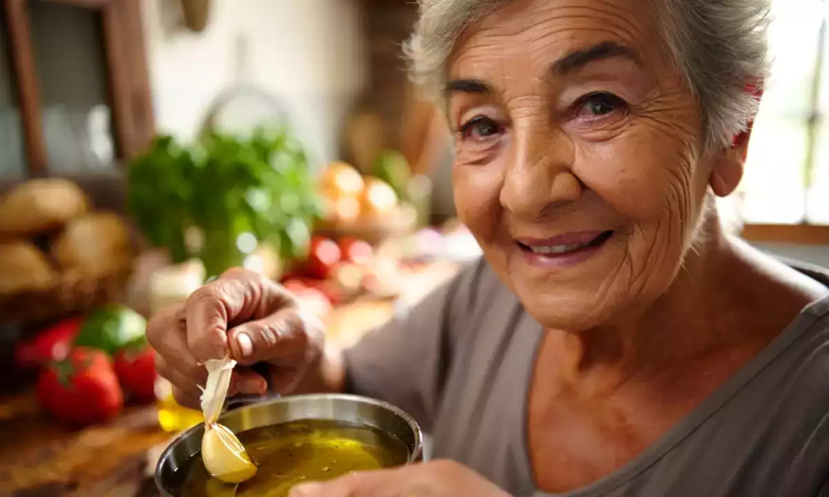 Bunica a știut întotdeauna: usturoiul trebuie îndepărtat și motivul nu este ceea ce credeți