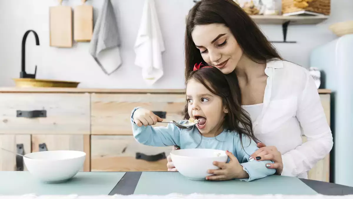 Adevăr sau mit? 6 fraze ale mamei despre mâncare care nu erau pe deplin adevărate