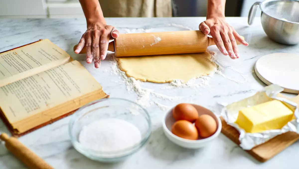Meniul zilei, 22 april : O călătorie culinară cu falafel, calamari și un tort decadent