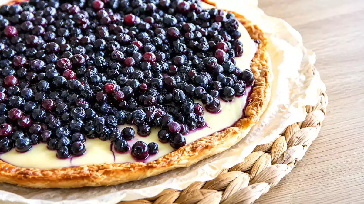 Rețete cu afine: prăjituri, tarte și deserturi ușoare pentru a profita la maximum de aroma lor.
