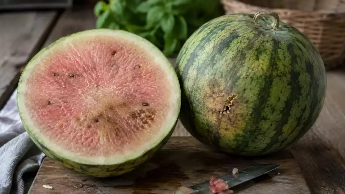 Cum să recunoști un pepene verde care nu este bun? Cele mai bune sfaturi ale noastre!