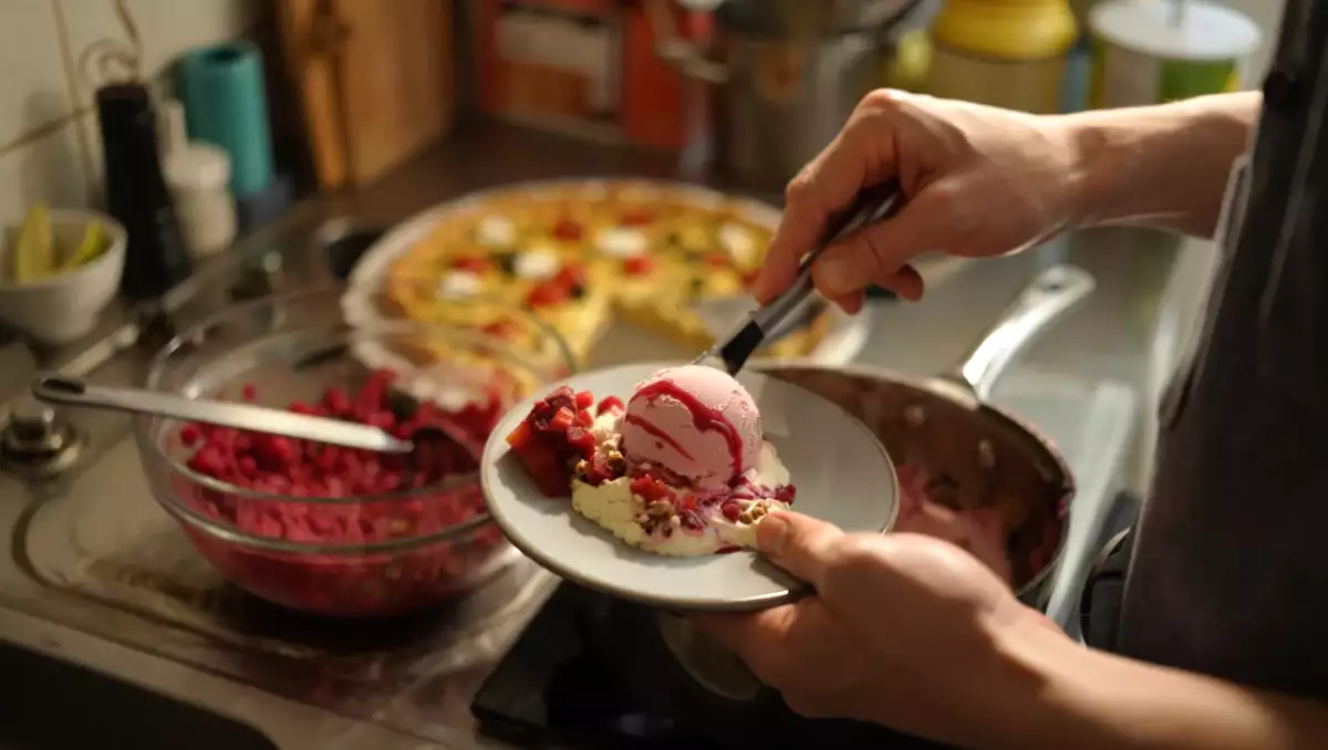Meniul zilei, 3 iulie: verrine de sfeclă, quiche cu feta și înghețată vegană de banane