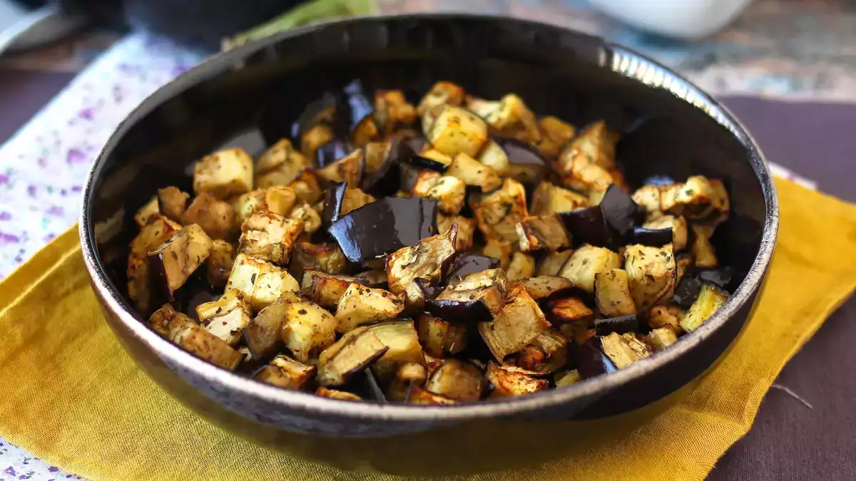 Am încercat vinetele la friteuza cu aer cald: garnitura de vară care chiar salvează cina
