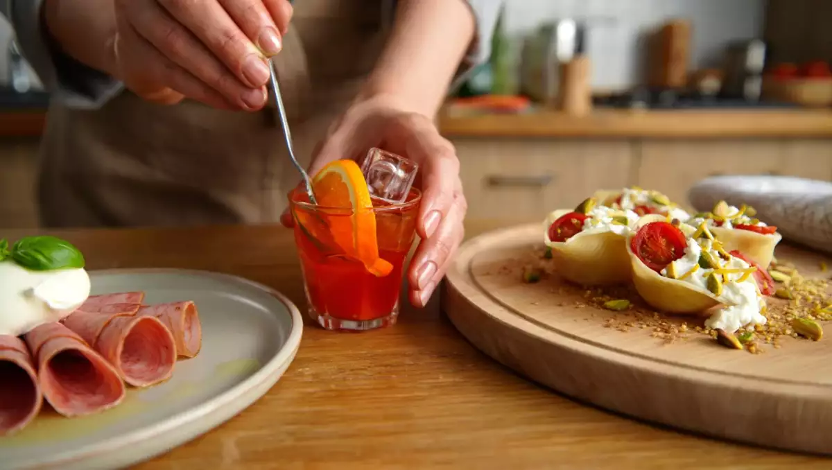 Meniul zilnic, 17 iulie: sandwich italian gourmet, conchiglioni umpluți și cocktail Negroni