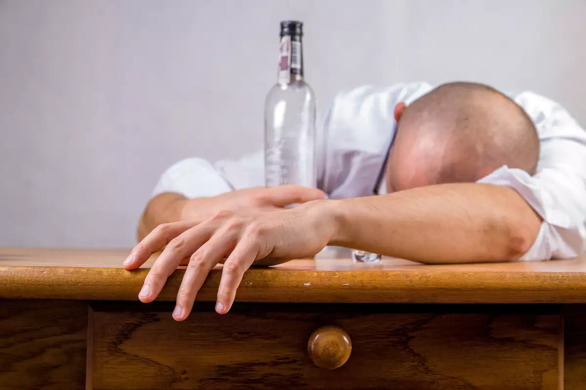 Amestecarea alcoolului: adevăr sau legendă urbană despre mahmureală?