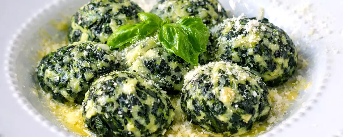 Rețete cu spanac: 6 feluri de mâncare care vă vor purta în jurul lumii