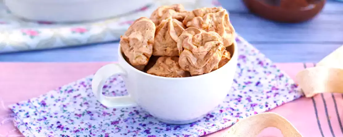 11 rețete cu cremă de ciocolată și alune care au gust de patiserie