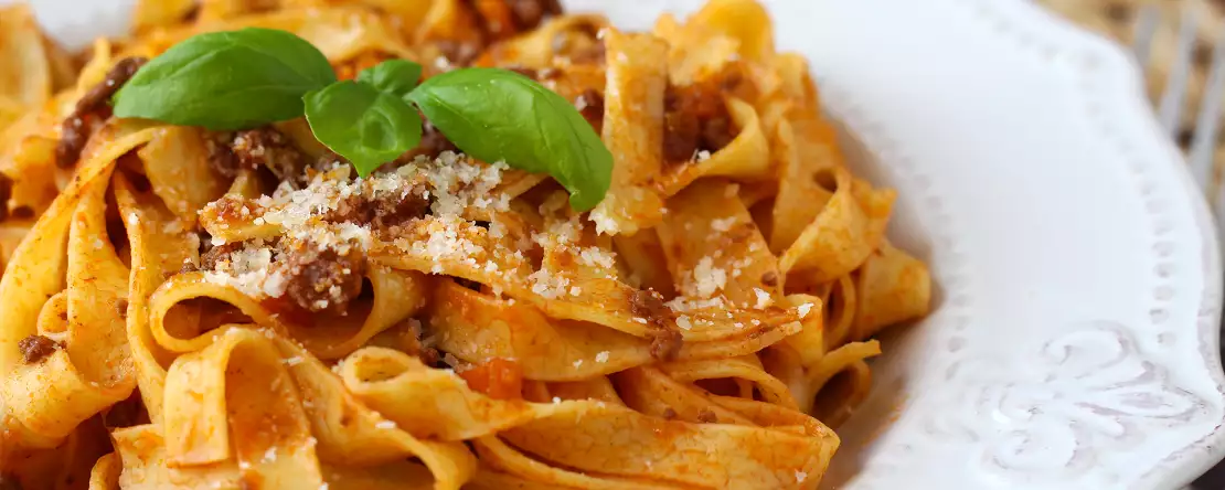 Iată de ce acest sos bolognese de casă face pastele de o mie de ori mai bune