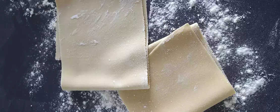 Acestea sunt pastele perfecte pentru lasagna de casă: nu trebuie să le gătiți mai întâi și sunt și mai gustoase