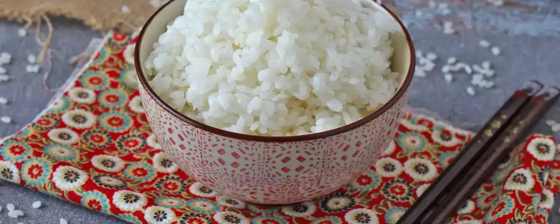 Cum se prepară orezul pentru sushi? Metoda simplă pentru un orez lipicios și parfumat