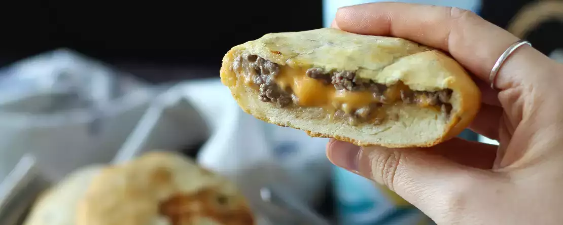 Aceste 10 rețete cu brânză topită înnebunesc pe toată lumea (și veți înțelege în curând de ce)