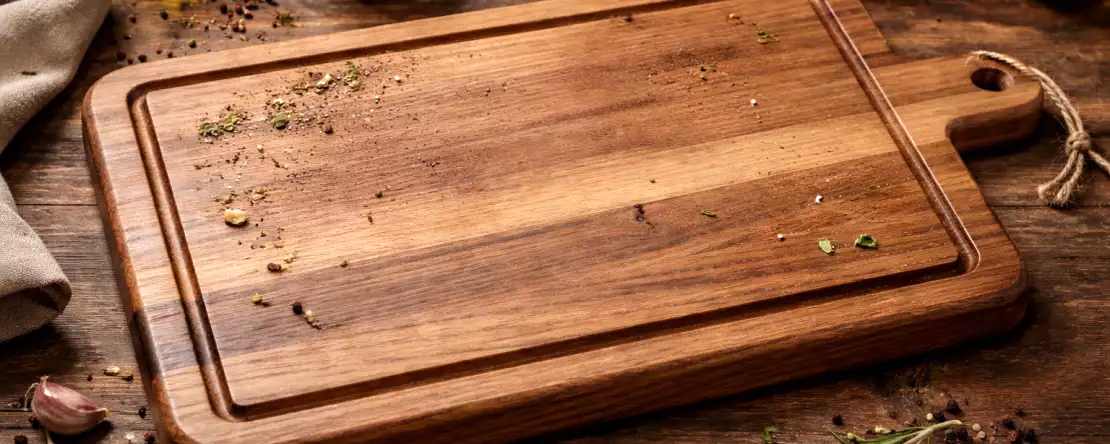 Masa ta de tocat miroase urât? Iată cum să o dezinfectați în mod natural