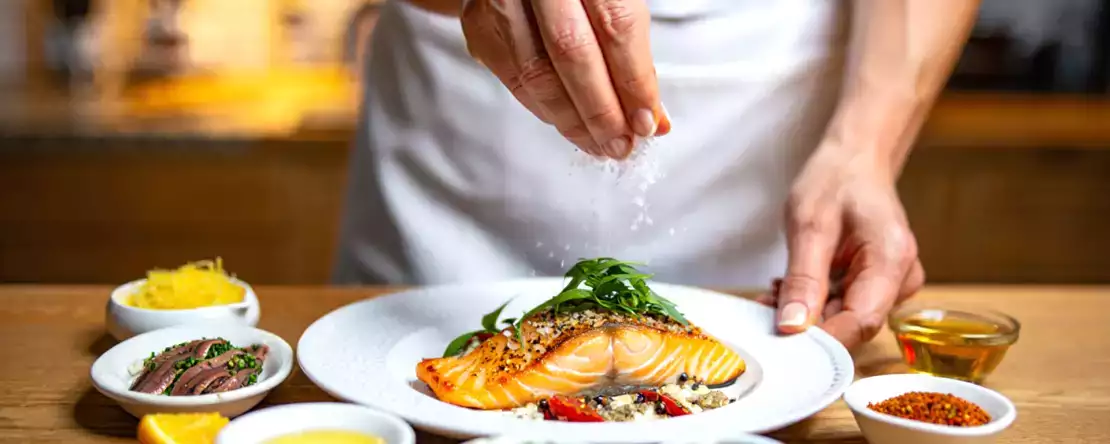 15 trucuri ale bucătarilor pentru a face mâncărurile mai gustoase (secretul este în ingredientele mici)