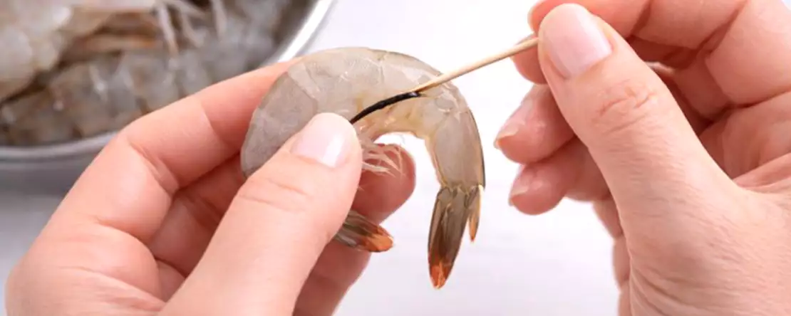 Mănânci creveți cu linie neagră? Aflați ce puteți mânca fără să știți