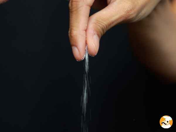 Consumați prea multă sare? 3 moduri inteligente de a o înlocui!