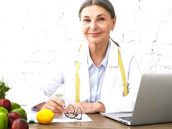 10 ingrediente pe care nutriționiștii le folosesc în fiecare zi (și ar trebui să le folosești și tu!)