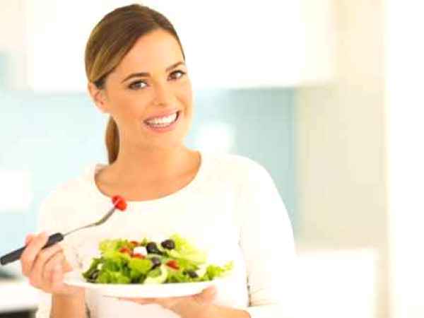 Mestecati corect alimentele, pentru ca stomacul nu are dinti!