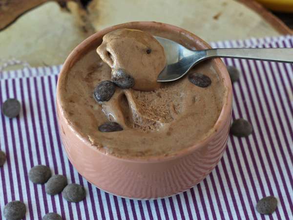 6 rețete de înghețată fără zahăr pentru a vă bucura de vară fără vină