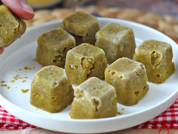 Descoperiți cum să faceți cuburi de condimente de casă: naturale, pline de aromă și care durează luni de zile în congelator