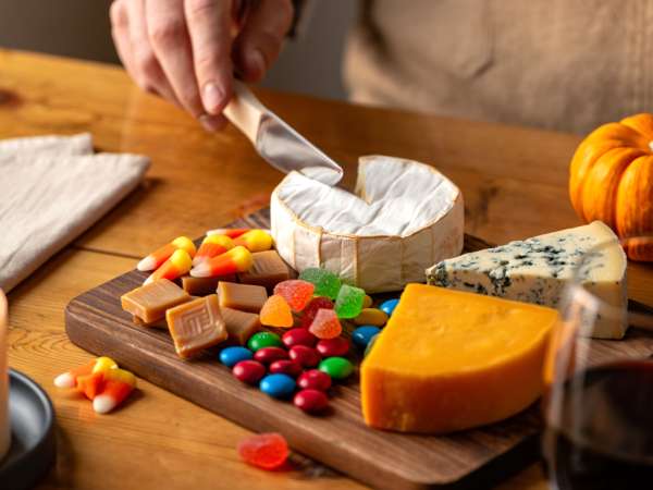 Halloween-ul nu mai este doar pentru copii: iată cum l-au transformat adulții în cea mai dulce și mai gourmet sărbătoare a lor.