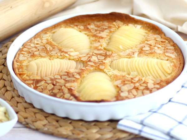 De la compot la prăjitură cu burete, 9 rețete cu aromă de pere de savurat toamna