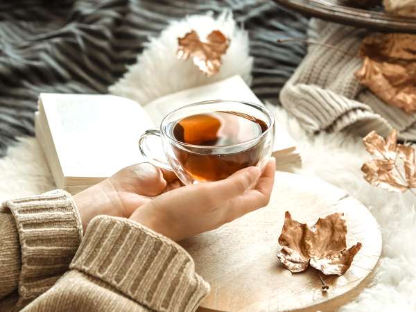 Insomnie, anxietate, o minte agitată? Secretul somnului poate sta într-o cană fierbinte pe care o ignori