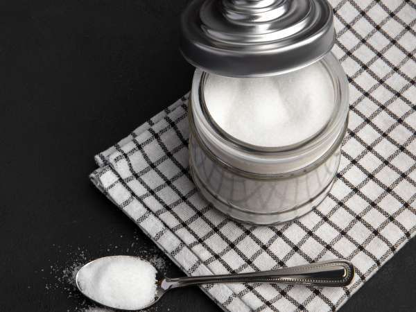 Tu, care păstrezi mereu zahărul în același borcan, iată cum se strică fără să-ți dai seama