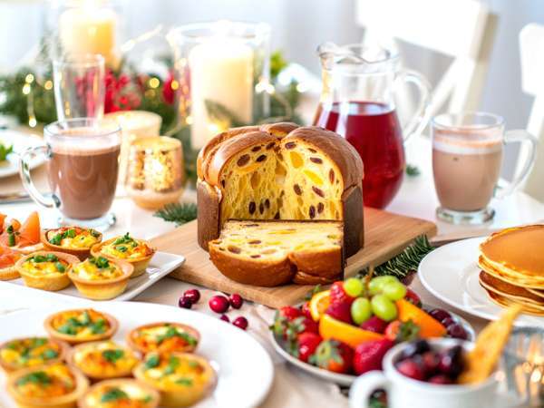 Cum să organizați un brunch de Crăciun cu 27 de idei dulci sărate și băuturi ieftine și pitorești