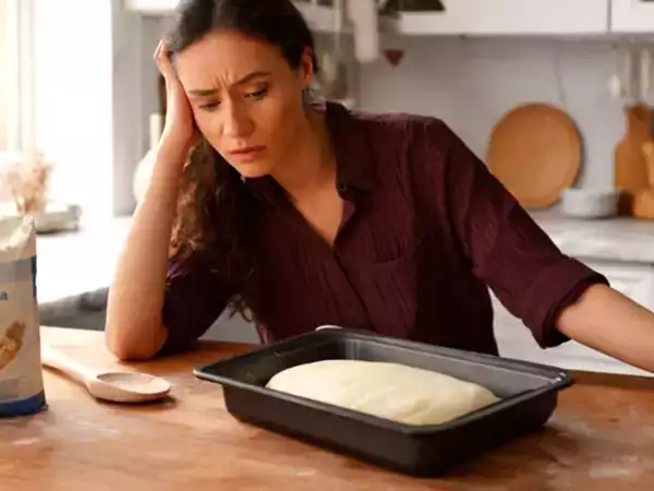 De ce aluatul meu de pâine nu crește la rece (și 5 trucuri simple care funcționează)