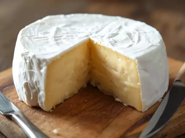 De ce se vinde Camembert într-o cutie de lemn?