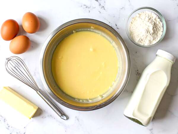 De ce aluatul meu pentru clătite face întotdeauna cocoloașe (și cum pot să le evit o dată pentru totdeauna)?