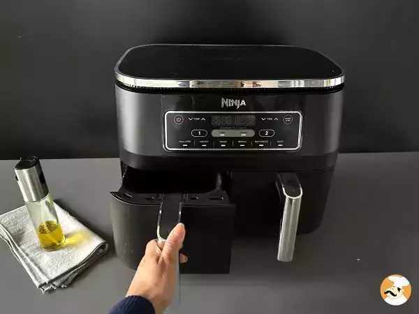 10 alimente care vă pot deteriora Air Fryer-ul: Aflați ce să evitați!