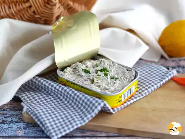 5 moduri simple de a scoate ce e mai bun din conservele de sardine