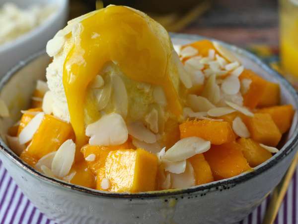 12 deserturi exotice care te cuceresc de la prima degustare cu nucă de cocos, mango, ananas și fructul pasiunii