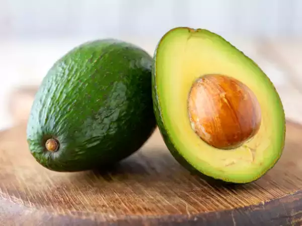 Economisiți în coșul de cumpărături: acest aliment mai ieftin înlocuiește avocado fără a sacrifica nutrienții