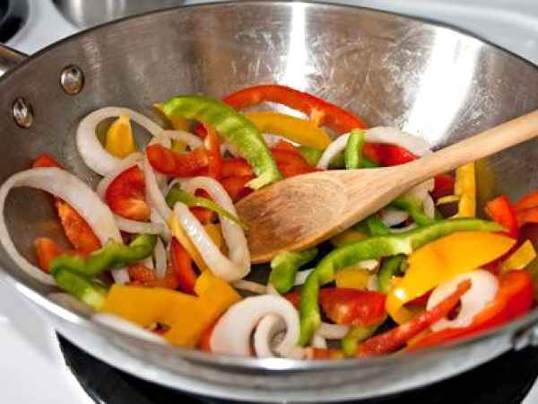 Cum sa pregatiti o masa prin stir fyr