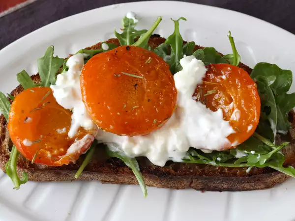 Aperitiv de vară: 5 rețete proaspete și colorate, delicioase și perfecte pentru a le savura împreună cu prietenii